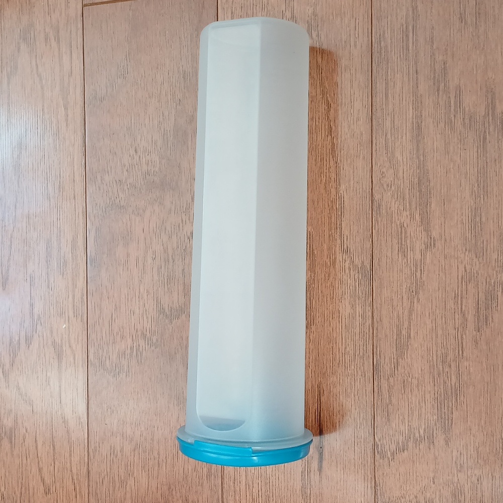 Tupperware cracker spaghetti cookie snack container Kitchen Turquoise Tall